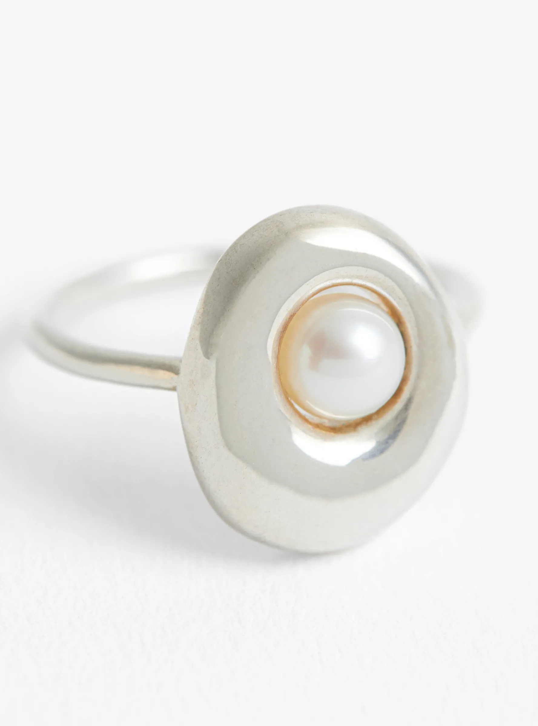 Arp Ring with Floating Pearl Stearling Silver<Modern Weaving Discount